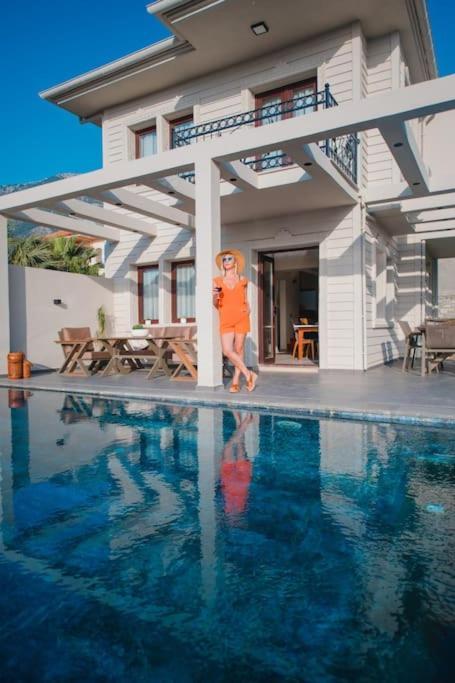 Havuzlu Korunakli Jakuzili Villa Фетие Екстериор снимка