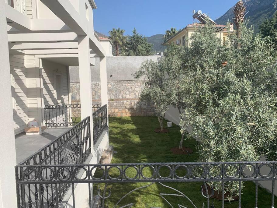 Havuzlu Korunakli Jakuzili Villa Фетие Екстериор снимка